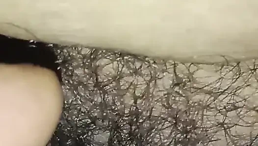 Parmağımı üvey annemin vajinasına soktum ve balını çıkardım, bölüm 2