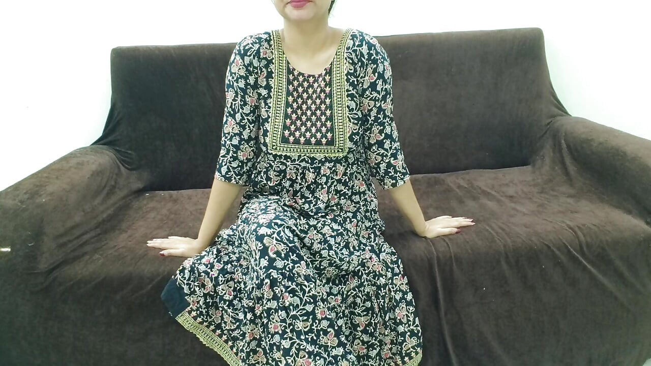 Indian Saara Teach Step Brother Viral Video Hindi Audio Sara Is Teaching Her Step Brother What Kind of Bras and