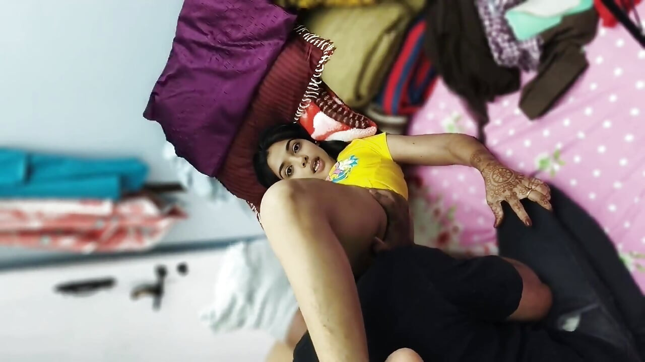 Indiana mausi hardcore foda dura sua buceta gozada interna em de quatro