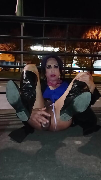 Taniax masturbate in the streets with big black dildo wearing sexy miniskirt