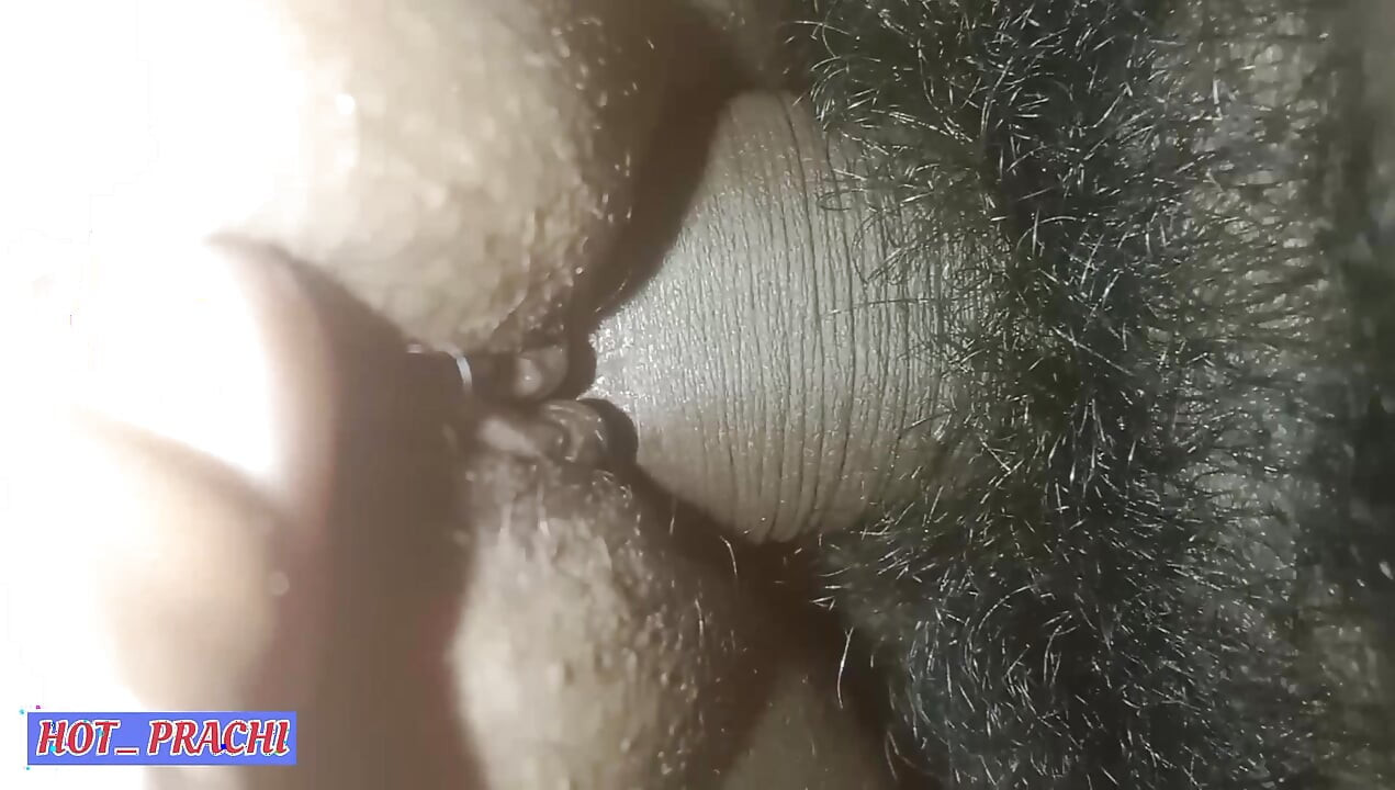 Hot MMS Video Becomes Viral While Taking a Bath, Prachi Bhabhi Hard Fucking in Water Sexy video Big Boobs hindi real audio