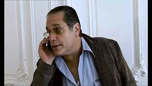 Sarışın Rus güzelin yoğun anal seçmeleri