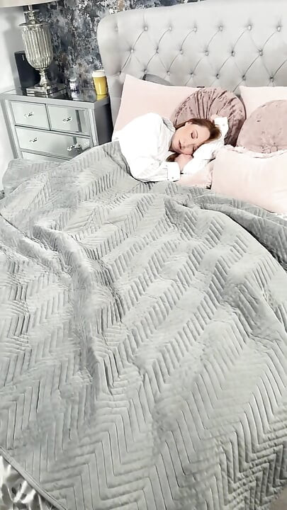 Pov thức dậy với một khuôn mặt tốt cổ họng làm tình và miệng của tinh dịch