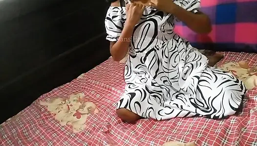 Gadis cantik 18 tahun lagi asik ngentot - pacar seksiku