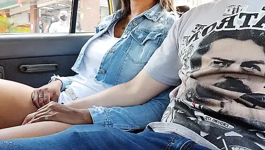 Uber'de kız arkadaşıma mastürbasyon yapıyorum