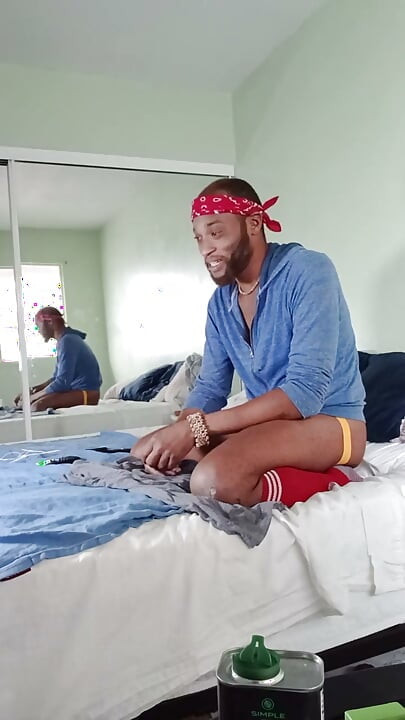 Kennie Jai Jerks in Yellow Jock!
