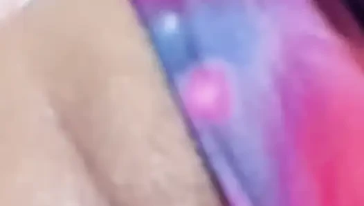 Gara-gara kamu selingkuh sama cowok ini, aku unggah videonya untuk nunjukin dia