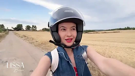 Aku ngentot kontol abang tiriku di sepeda motor