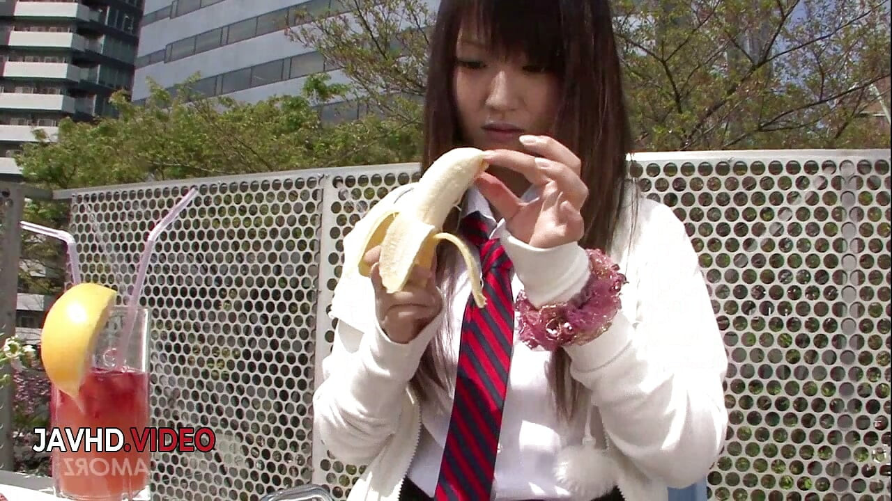 Sensual Asian Teen Ryo Asaka Pleasures Herself in the Shower