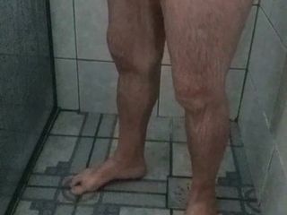 Finally caught my daddy in shower