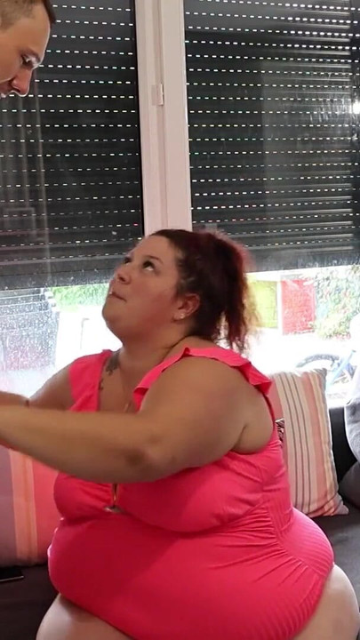 Must-share moment from "I get fucked brutally while I order my pizza"