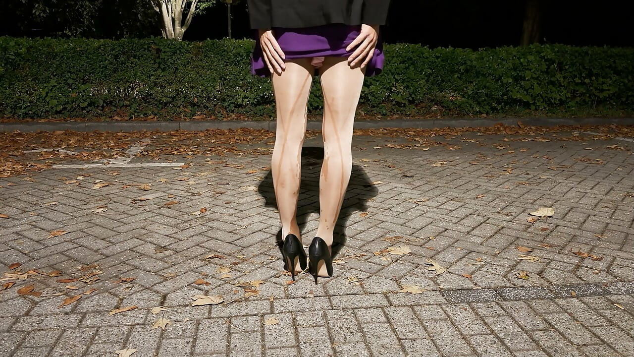 I came on a public street with a masturbator