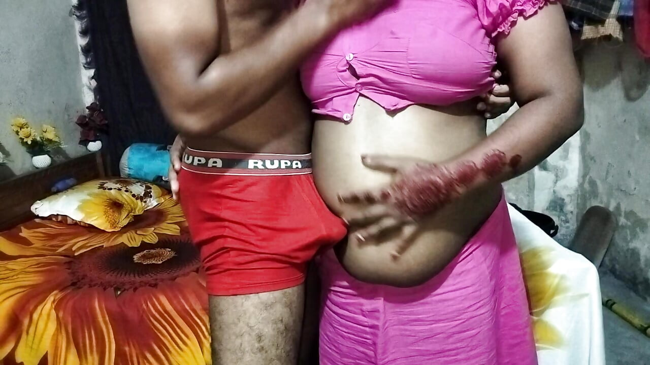 Bangladeshi vhabi pussy eating.