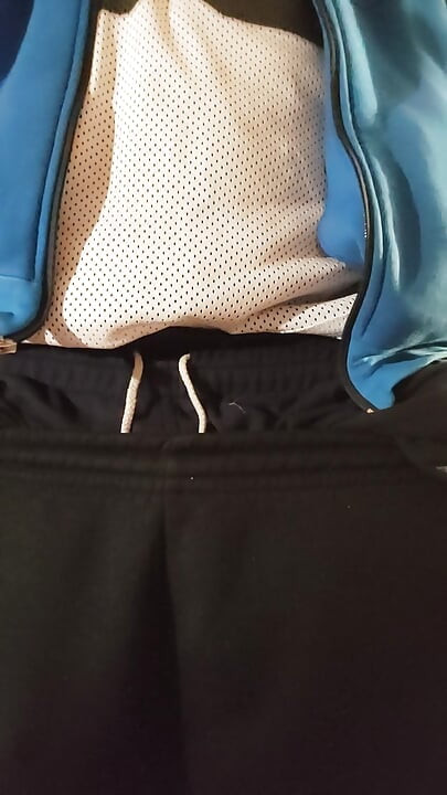 Dj Bro Pissing in Front of the Pc and Wet Pants VR the Mirror