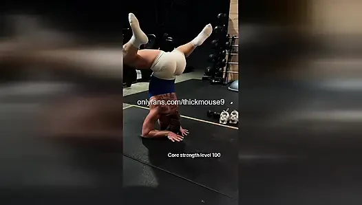 18yo Accidentally Leaks Her Boobs