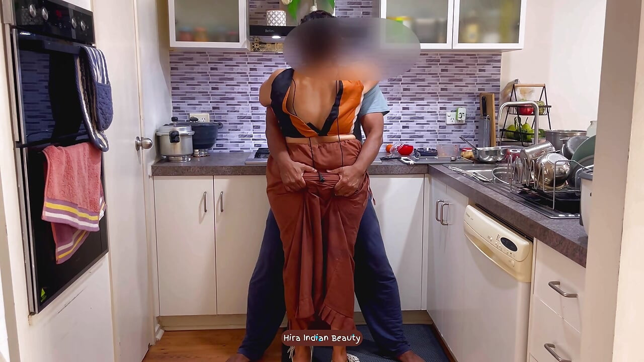 Beautiful Saree Sex - Loud Pussy Eating - Erotic Face Fucking and Anal Sex with Step Brother