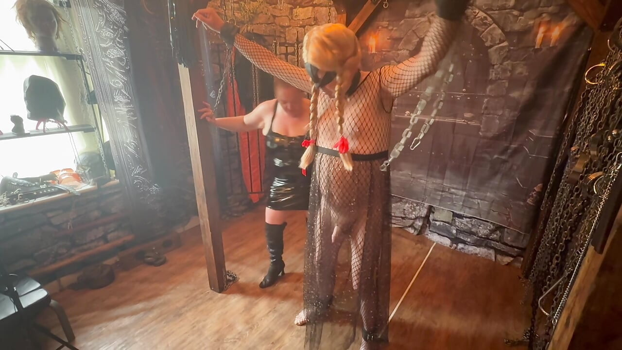 1. dio: - Domina Satana i njezin rob po imenu Rob Andrew.