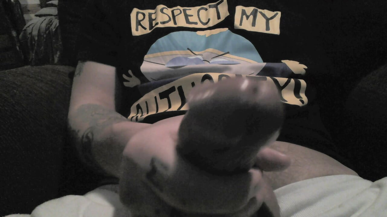 CLOSE UP CUMMING SLOW JACKING