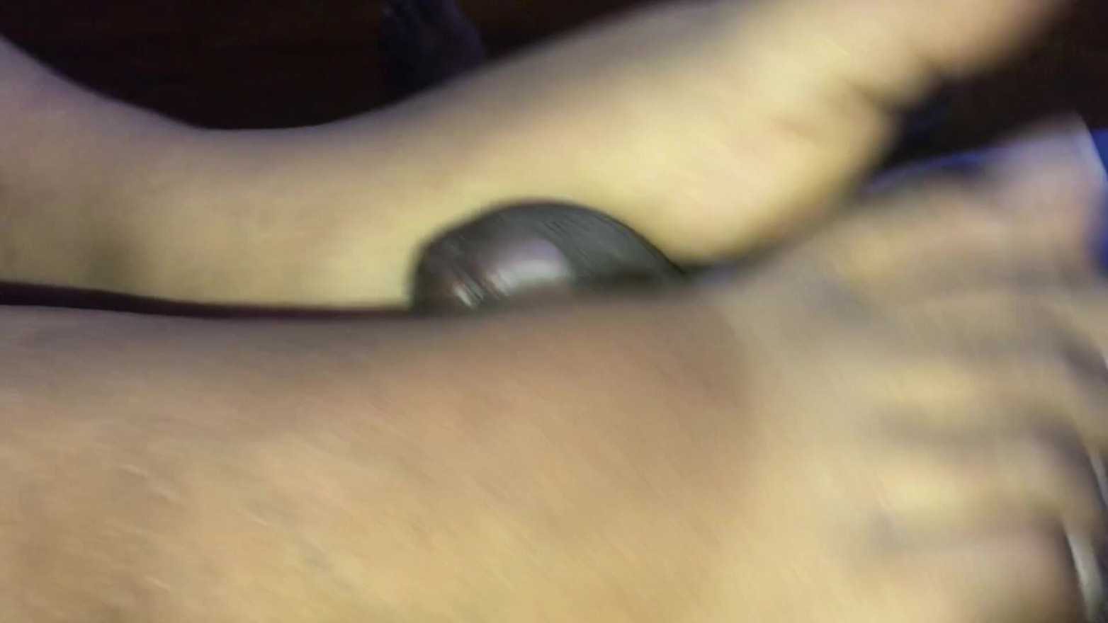 Ma femme m’a fait un footjob