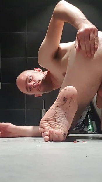 Must-see moment from "A sub in a McDonald's who does you well in the anus"