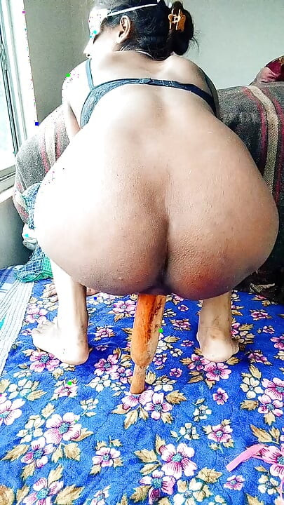 배다른 여동생의 비밀 섹스와 피스팅 배다른 오빠 방