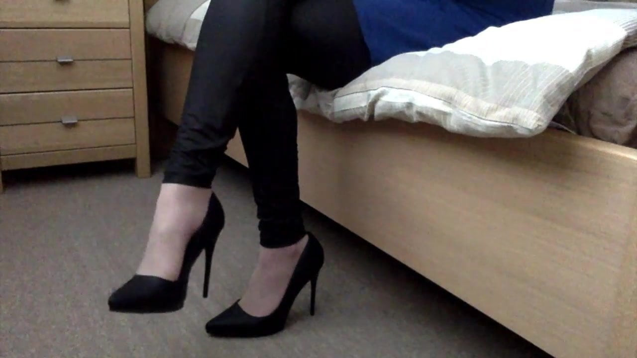 Black heels in bath