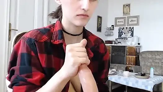 Camgirl bermain dengan dildo dan obrolan