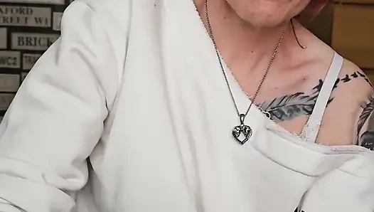 Istri nakal ini selingkuh sama teman barunya sambil ngomong jorok