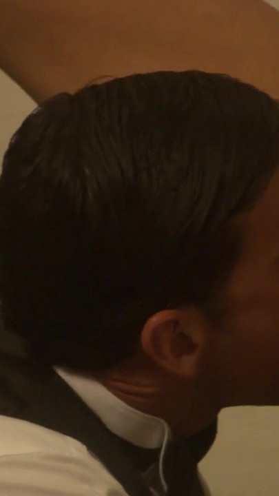 ピアノの名匠は、女性の秘部をシンプルな旋律のように弾く |クリップ1