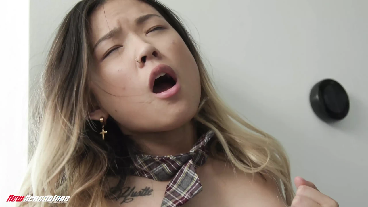 亚洲青少年学生Lulu吮吸得很好