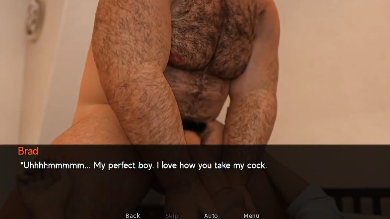 Mature dad in his bulky underwear attracts attention fast.