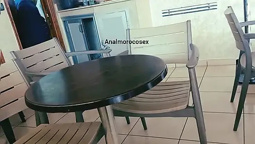 A Café Cleaner Fell in Love with a Customer… the Ending Changed Everything