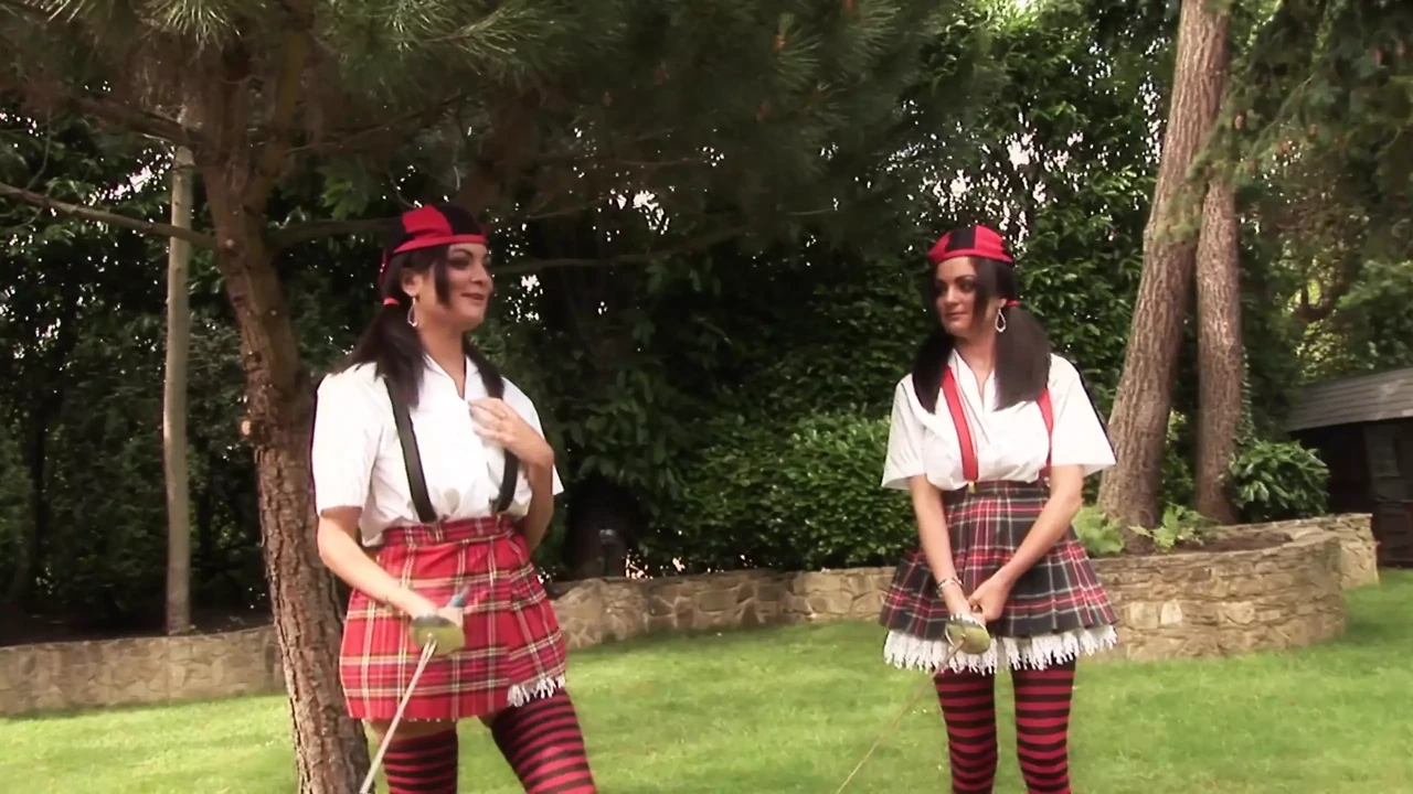 Lookalikes Kit and Kat and Stacy Saran are playing with the queen of hearts in this wild outdoor orgy