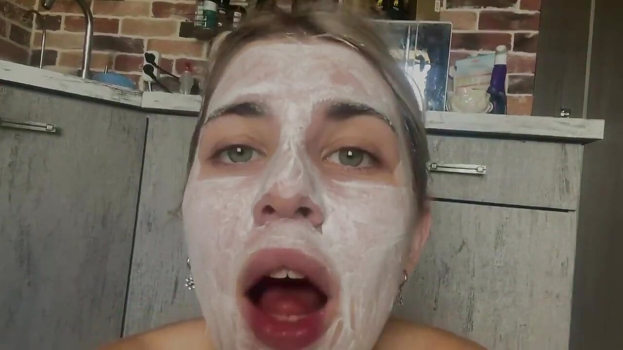 Hot Spa Mask Treatment