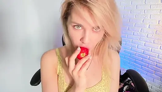 Erdbeeren essen