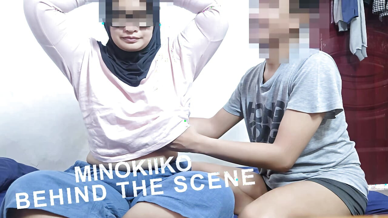 -dc- gafas de hijab necesitan relajación después del entrenamiento - Minokiiko