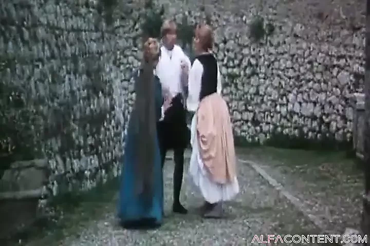 Beautiful Hot Ladies Love Eating Cum After an Amazing Anal Threesome
