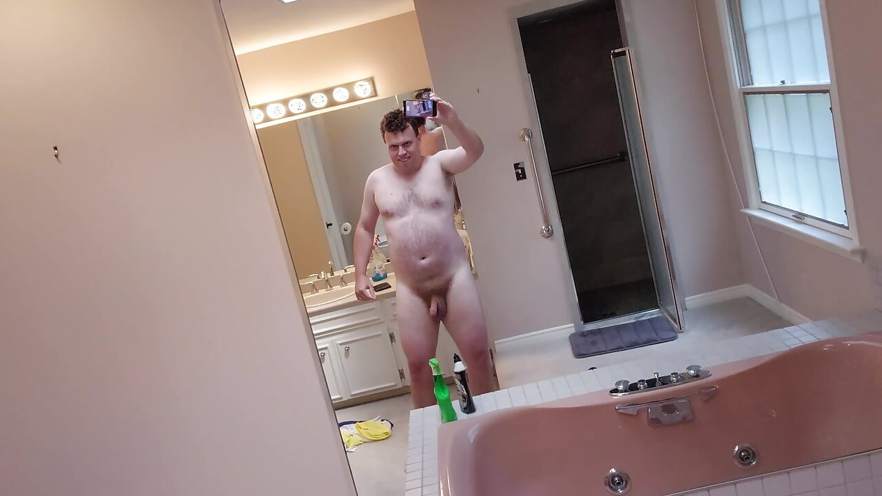 Ne moraju znati što radim u njihovoj kupaonici nakon što izađem iz njihovog bazena