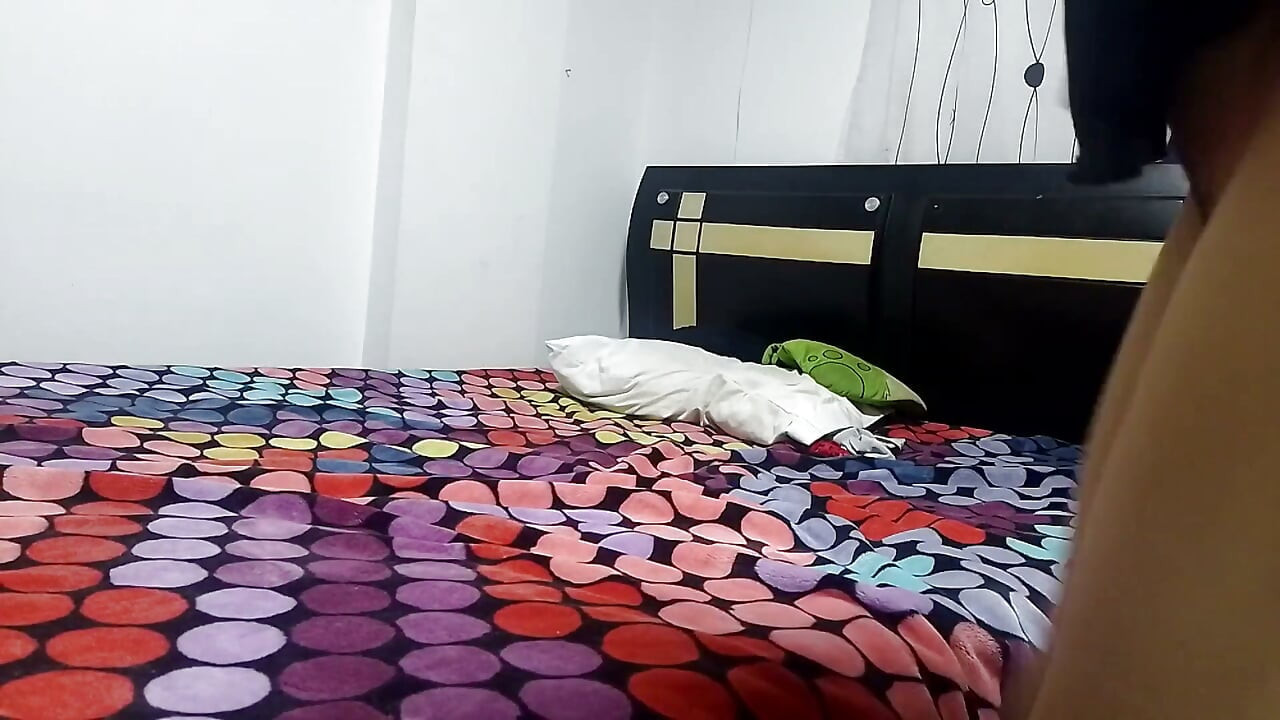 내 이복 누이를 따먹고, 그녀를 존나게 따먹고, 그녀 전체에 흠집이 난다(풀 영상)