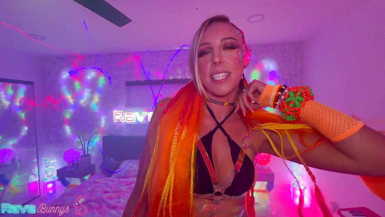 Fiery Hotwife Lo Lacey Gets Her Pussy Wrecked In The Afterparty!