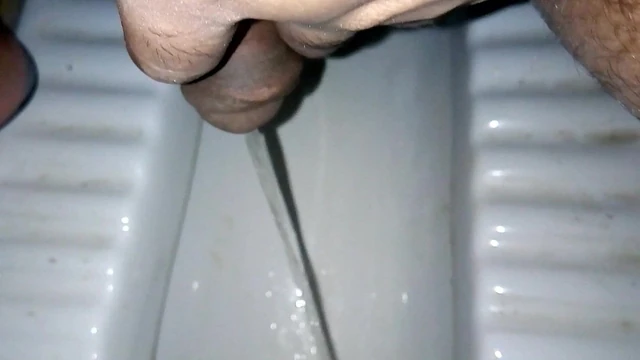 Man peeing, man peeing in bathroom, how do men pee, piss sex