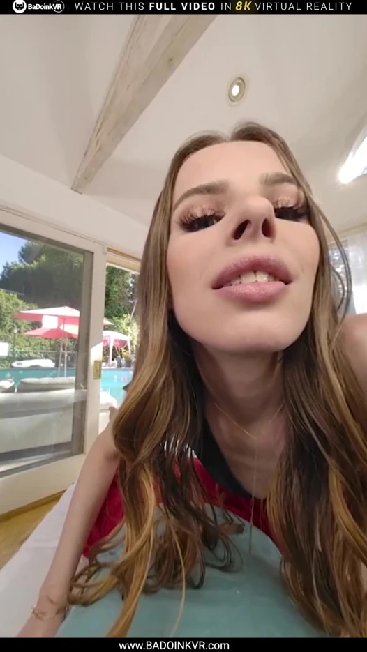 BaDoinkVR принимая фото для Jillian Janson, получит вас глубоко в ее тугую киску, часть 1