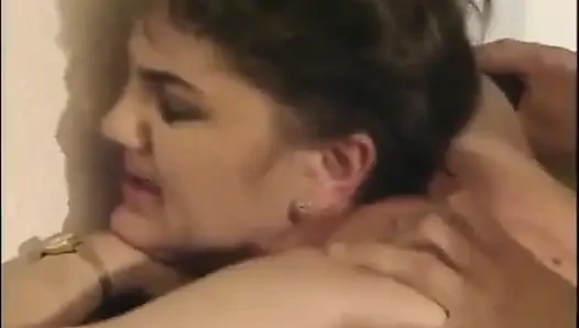 Nine o genç yarağı istiyor