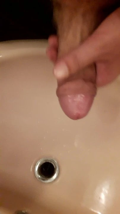 Big jizz in the sink