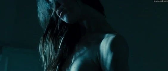 Charlotte Gainsbourg - Persecution