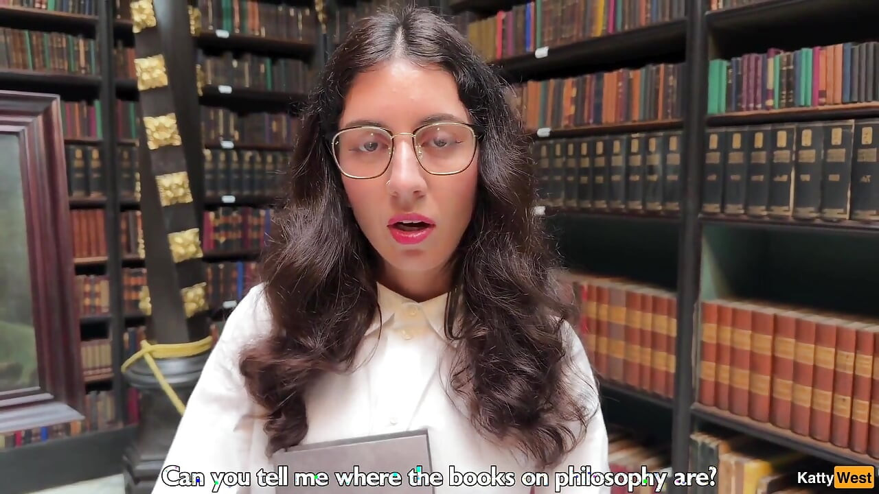 Saviez-vous que les filles à lunettes sont plus actives dans le sexe que celles qui s’habillent en salopes ?