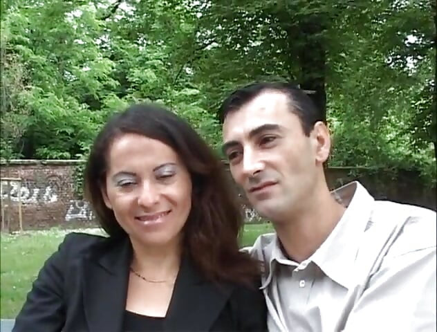 Drobna milf cipka jebanie ... spust w ustach