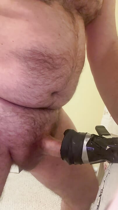 Taťka šuká fleshlight sperma část 2