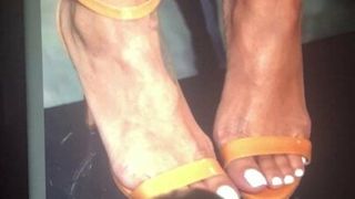 Rihanna sexy voeten sperma eerbetoon 1