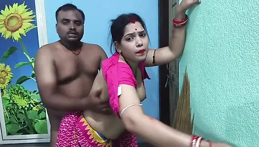 Dorf-desi-ehefrau hardcore-sex mit ihrer debar. Wenn ihr ehemann nicht zu hause ist